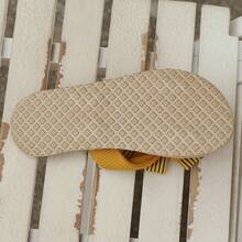 2025新款蝴蝶结女士拖鞋休闲夏季鞋，女士轻便沙滩鞋 - 黃色 - 查看 7