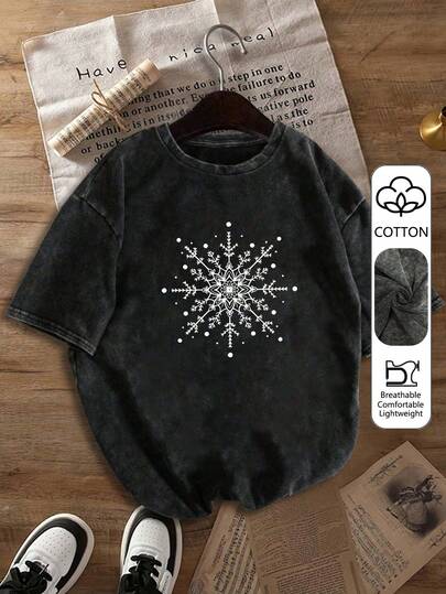 复古雪花印花白色宽松短袖T恤，大码上衣，女士T恤，春夏款，宽松版型，休闲穿着，冬季必备