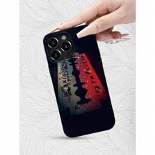 Blade Runner | Estilo Industrial Británico - Duradero y de Larga Duración | A prueba de golpes y resistente a caídas | Acabado mate para un rendimiento antideslizante | Diseño lujoso y elegante con impresión UV. Compatible con iPhone 16e/16/15/14/13/12/11/ Pro, Pro Max Plus - Funda blanda de TPU negra con protección contra impactos - Negro - Ver 4
