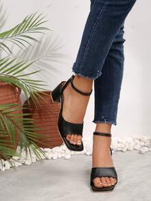 女士黑色方头粗跟亮面绑带露趾高跟凉鞋，舒适百搭优雅春夏连衣裙凉鞋 - 黑色 - 查看 6