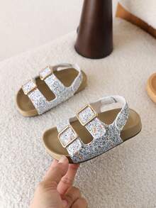 1 Pair Girls Sandals, New Summer Vintage Stylish Hook And Loop Princess Shoes, Soft Bottom Beach Shoes - Silver - View 6