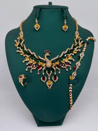 4件套奢华女士微镶锆石项链、耳环、戒指、手链孔雀造型首饰套装。正式晚宴、婚礼、新娘配饰项链套装。节日豪华礼盒套装