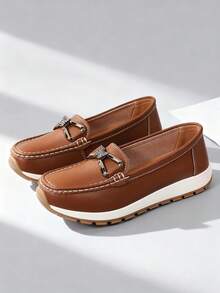 Neue Mode Designer Damen Loafer, handgefertigte Slip-On Lässig Schuhe mit Metall Schmetterling Dekor, Fahrschuh Mokassins, leicht atmungsaktiv mit weichem Lederobermaterial, bequemes Futter, rutschfeste Gummisohle, leise Krankenschwester/Arzt Flache Schuhe, geeignet für Kleider, Jeans, tägliches Gehen, Outdoor, Frühling/Sommer/Herbst, Geschenk für Mittelalter, Jung, Studenten - Braun - Übersicht 4