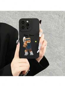 UE (DE et ES) Étui de téléphone moderne avec un ourson mignon jouant au tennis, convenant aux modèles 16, 15, 14, 13, 12, 11, XS, XR, X, 7, 8 Plus, Pro, Max et Mini. - Noir - Voir 3