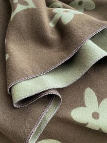 1条仿羊绒简约优雅星形图案提花保暖围巾，适合女性，空调房内，秋冬季节，时尚百搭，可作围脖、披肩，也是馈赠佳品。 - 綠色 - 查看 4