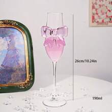 一只优雅的香槟杯，配有大蝴蝶结，可爱的粉色蝴蝶柄酒杯，适用于香槟、葡萄酒、起泡酒、甜酒，是家庭聚会、家庭酒吧、商业酒吧、婚礼、庆典的理想之选，也是一份完美的礼物。 - 彩色 - 查看 10