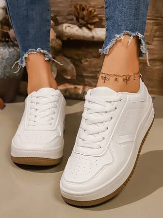 2025 Zapatos deportivos casuales de cordones de unicolor versátiles y de moda para mujeres