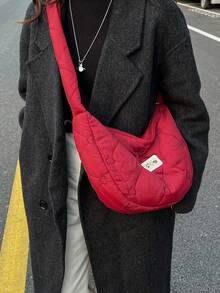 الجاكيت المبطن بالقطن ذو الكتف الواحد هو موضة جديدة، له سعة كبيرة، كاجوال وخفيف الوزن، ومناسب للتنقل. يتميز بتصميم حقيبة الدمبلينج البسيطة - متعدد الألوان - مشاهدة 7