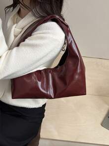 1个绗缝按扣PU纯色复古软皮饺子肩包，时尚拼接腋下包，新月形油蜡皮大容量通勤休闲手提包，适合办公、商务、约会、购物、旅行，可作为礼物送给女友或闺蜜，适合女性日常使用。 - 酒紅色 - 查看 3
