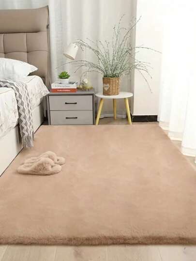 1 件装柔软毛绒卡其色地毯，舒适适用于卧室、客厅、书房、办公室、玄关等场所，可用作地垫，打造温馨的卧室氛围。这款毛绒地毯可水洗且防滑，造型可爱，适合室内四季使用，是理想的室内装饰之选。它也可用作奢华简约的客厅地毯、卧室地毯、床边地毯、浴室地毯、大型装饰地毯、卡其色人造毛皮地毯、门垫，是卧室装饰、家居装饰、秋冬季家居装饰和房间装饰的理想之选。