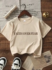 Camiseta casual de estilo urbano para niños, diseño de cuello redondo y manga corta, impresa con "La fe vence al miedo, el Señor está conmigo, no temeré, ¿qué puede hacerme el hombre?", cómoda y transpirable, opción ideal para el verano. Tops para niños / Ropa para adolescentes / Camiseta gráfica / Ropa para niños / Niño pequeño / Adolescentes - Albaricoque - Ver 4