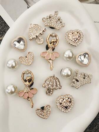 16件套芭蕾舞鞋装饰套装 - ABS亮面搭扣装饰，DIY水钻伞针木屐配件，适用于女士凉鞋、花园鞋、泡泡拖鞋、沙滩包，圣诞节、万圣节、生日派对礼物（不含鞋子）