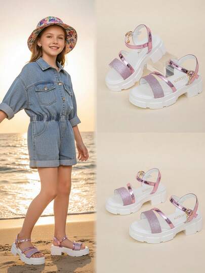 1 đôi sandal thời trang cỡ lớn màu trắng vàng dành cho bé gái tuổi teen, chất liệu da PU bóng như gương, thiết kế quai cài kim loại, mũi tròn, gót dày 3cm, đế xuồng, phù hợp cho bé gái từ 3-15 tuổi, thích hợp đi chơi, đi biển, đi học, đi nghỉ mát, mùa xuân/hè.