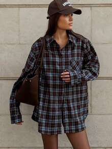 Women's Retro Plaid Button-Up Shirt | Loose Fit Top With Pockets And Slit Hem - Fashionable Casual Blouse - Plaid - View 5