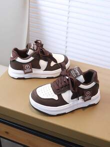 1 par de zapatillas casuales con diseño de moda y antideslizantes para niños, adecuadas para el otoño, apropiadas para niños mayores - Marrón - Ver 3