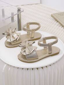 1 pereche de sandale plate la modă pentru copii, piele PU strălucitoare, curea reglabilă cu decor fluture, vârf rotund, sandale plate în stil roman drăguțe, potrivite pentru fete cu vârsta cuprinsă între 5 și 15 ani, zilnic, plajă, petrecere, primăvară/vară - Aur - Vizualizare 2