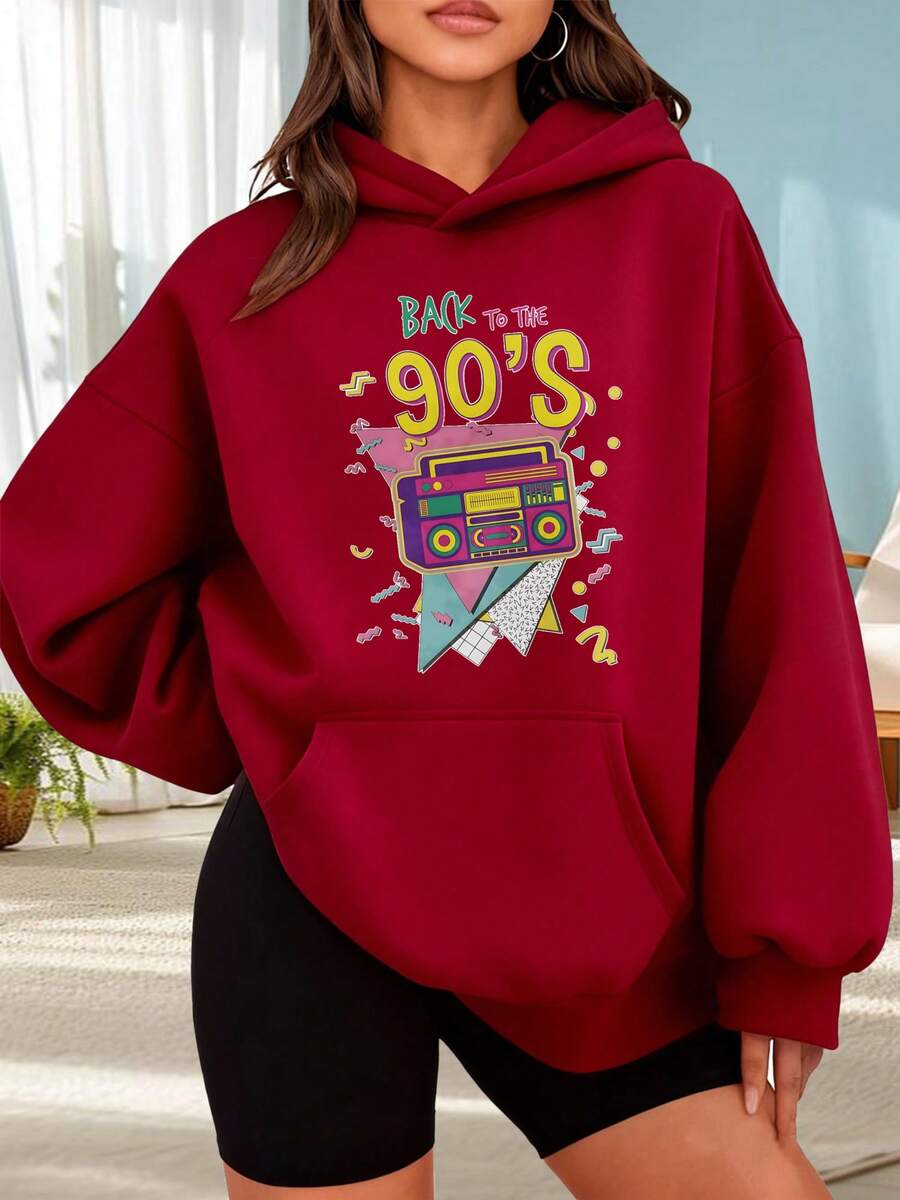 Fashionable Outdoor Hooded Sweater For Women. Black Hoodie With Retro Radio Print And "Back To The 90s" Text. Ideal For Everyday Wear, Parties, And The Fall/Winter Season. Perfect For Dates, Outings, And Holiday Gifts. The Best Choice For A Date Night. - 酒紅色 - 查看 1