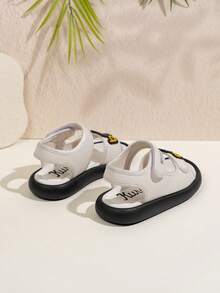 1双儿童熊图案休闲百搭魔术贴软底防滑新款凉鞋，露趾设计，适合小学生穿着 - 米色 - 查看 3