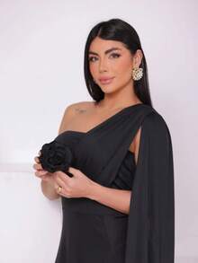 Women's Long Party Dress, One Shoulder, Draped With Slit – Elegant Fluit Fabric For Bridesmaids, Weddings, And Graduations – One Size Fits All. Elegant Asymmetrical Party Dress For Weddings. - 黑色 - 查看 5