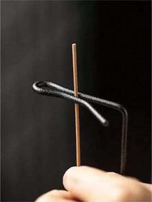 1个悬挂式香炉，创意线条香炉，适用于家居香氛和冥想，客厅、卧室、书房装饰，也适用于客厅、卧室和餐厅。