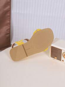 儿童时尚夏季鞋履,一体式水钻凉鞋,新款设计,时尚优雅,简约别致 - 黃色 - 查看 9