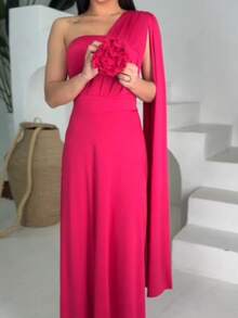 Women's Long Party Dress, One Shoulder, Draped With Slit – Elegant Fluit Fabric For Bridesmaids, Weddings, And Graduations – One Size Fits All. Elegant Asymmetrical Party Dress For Weddings. - 玫紅色 - 查看 2