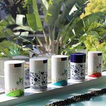Teavac 6-Ounce Vacuum Sealed Tea Storage Container, White Cap and Body/Red Tea Sign(Diseño de té blanco y azul) - Multicolor - Ver 5