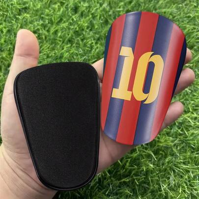 1双迷你大师红蓝10号足球袜，舒适贴合，独特尺码设计，适合足球及其他运动