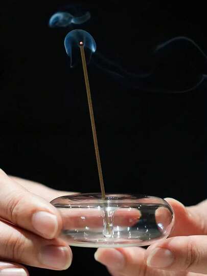 1个高品质彩色玻璃香炉，时尚创意香薰炉，家居室内舒缓助眠香架，多色釉面装饰品，可作桌面摆件、茶几香薰架、书房冥想香架，兼容多种香型，小众高端礼品，也适用于下午茶、咖啡杯、茶杯场景，营造家居氛围，简约奢华风格香薰设备，办公室放松助眠香架，卧室客厅香氛装饰