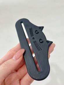 1pc New Portable Cat Feeder Squeegee, Pet Meat Squeegee, Cat Stick Feeder, Durable Plastic Material, Sauce Packet Squeegee, Suitable For Sauce Packets And Various Paste-Like Dispensers, Outdoor/Home/Kitchen Squeegee Auxiliary Tool, Handheld Feeder, Easy-To-Use Squeegee, High-Quality Plastic, Adhesive Dispenser, Ideal For Home Chefs And Cat Owners - 500ml - View 5