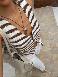 女式纽扣开衫深V领条纹针织背心