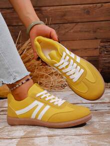 Women's Casual Sneakers, Road Running Shoes, Flat Sports Shoes, Matching Sports Pants, Shorts, Long Socks, Versatile - Yellow - View 3