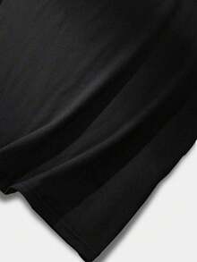 This Men's Crew Neck T-Shirt, Made From Pure Cotton, Is Crafted From Soft Natural Material And Features Exquisite Prints. It's Suitable For Everyday Wear In Spring And Summer And Can Also Be Worn As A Baselayer In Autumn And Winter. - Đen 2 - Xem 6