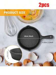 黑色铸铁煎锅、平底锅和炖锅套装。适用于厨房，包含烤盘、托盘、煎锅和烹饪锅。也是汽车配件和露营的理想之选。