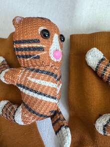 1 Pair Women's Cute 3D Tiger Knitted Socks, Warm House Socks For Daily, Home, Party, Wedding, Holiday Wear - Brown - View 9