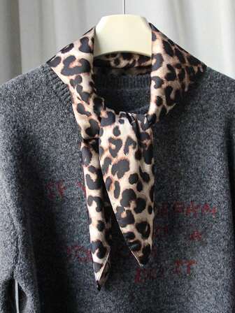 1pc Minimalist Leopard Print Bandana, Fashionable Decorative Faux Silk Scarf