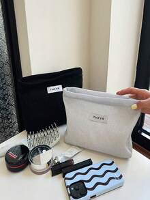 1 Piece Spring And Summer New Design Mesh-Feel Makeup Bag Large Capacity Water And Lotion Cosmetics Lipstick Foundation Organizer Bag Portable Handheld Bag - Multicolor - View 3