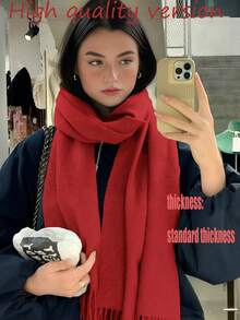 Cachecol feminino elegante e macio com franjas, em cores sólidas (1 peça, 2 peças ou 4 peças), à prova de vento e quente, estilo universitário, ideal para a transição entre estações, uso diário ou como presente para casais, pais e amigos. Disponível em duas opções: regular e grosso. - A - Ver 23