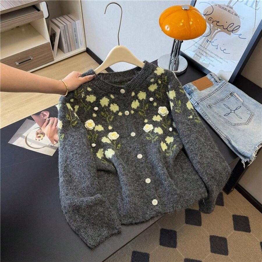 Cardigan pour femmes Haut doux et sucré Cardigan à fleurs tridimensionnelles pour femmes Automne Hiver Manteau tricoté doux et ample - Gris foncé - Voir 1