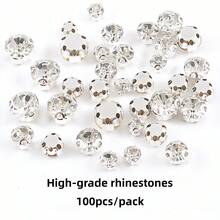 100 pezzi da 4mm/6mm/8mm di perline di cristallo a forma rotonda, luccicanti e colorate, fatte a mano, con base in metallo argentato con fori, piatte, per decorare abiti, vestiti, borse, scarpe, spille, orecchini, artigianato fai-da-te