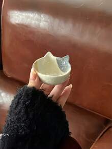 1个陶瓷釉面蘸酱碟，高品质餐具，适用于火锅、酱油、醋等，时尚日式猫咪图案