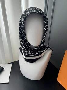 1pc 90*90CM Twill Satin Geometric Pattern Printed Large Square Bandana, Women Fashion Simple Elegant Printed Head Bandana, Casual Commuter Neck Bandana, Travel Sun Protection Decor Neck Gaiter For Dress - 方巾 - 查看 5