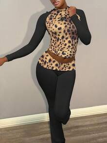 LovelyWholesale 女士休闲圆领豹纹长袖秋季女装T恤腰翻领拼接裤子两件套秋季女装