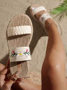 2pcs Women's Embroidered Flat Slippers, Comfortable Soft Bottom Lightweight Woven Versatile Shoes - Beige - View 2