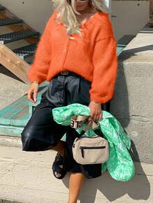 Bright Orange Mohair Cardigan With Soft And Plush Texture, Eye-Catching Orange Tone, V-Neck And Metal Button Design Simple And Atmospheric, Loose Fit Suitable For Various Styles, Wear It In Autumn And Winter - Quả cam - Xem 3