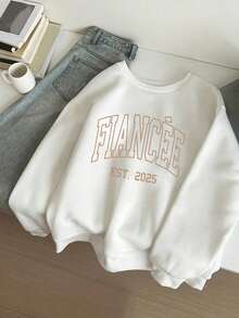 Women'S Fiancee Sweatshirt - Engagement Wedding Pullover With Bold 'FIANCÉE EST. 2025' Print, Creamy-White Long Sleeve Crewneck Sweater For Bride-To-Be, Anniversary & Valentine'S Gift - Cozy Fall/Winter Casual Outfit, Wedding Sweater, Comfortable Fit, Bridal Wear, Soft Material, Bridesmaid Outfit - trắng - Xem 2