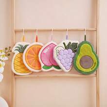 1条珊瑚绒水果图案挂式手巾，柔软不掉毛，水果图案，卡通图案，珊瑚绒材质，厚实吸水，挂式设计，无异味 - 彩色 - 查看 2
