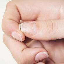 Libeine 10毫升指甲强化剂，自然干燥，持久光泽，增强指甲硬度，保护指甲