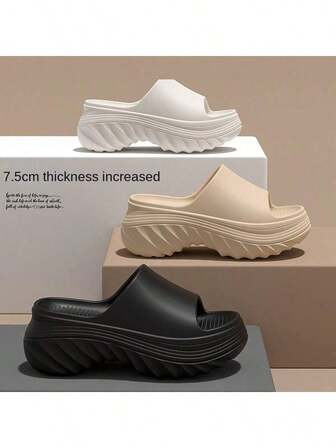 1双女士EVA材质户外拖鞋，时尚2.95英寸高跟厚底防滑软底家居拖鞋