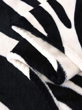 1 szt. Czarno-biały prosty koc z motywem zwierzęcym, ciepły, gruby, miękki i wygodny koc z nadrukowanym wzorem, odpowiedni do wystroju domu, łóżka, sofy, biura, pokoju, akademika, można prać w pralce